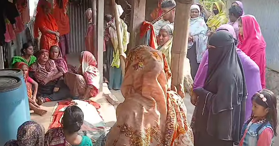 আলমডাঙ্গায় ট্রেনের নিচে কাটা পড়ে আড়াই বছরের শিশুর মৃত্যু