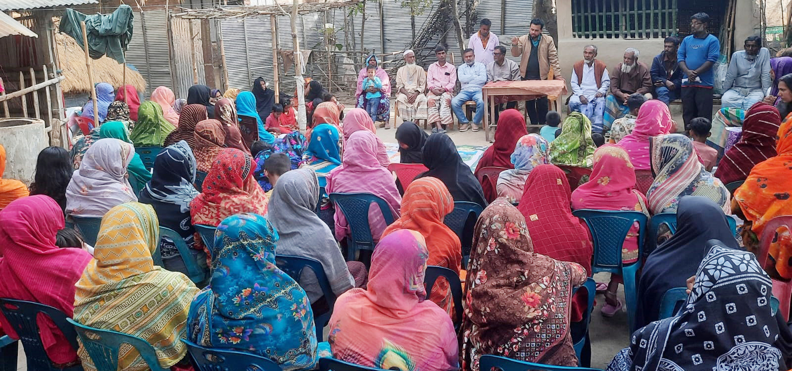 চুয়াডাঙ্গা-১ আসনে ধানের শীষ প্রতীকের প্রার্থী শরীফুজ্জামান শরীফের পক্ষে আলমডাঙ্গার হাড়গাড়ি মহিলা সমাবেশ অনুষ্ঠিত