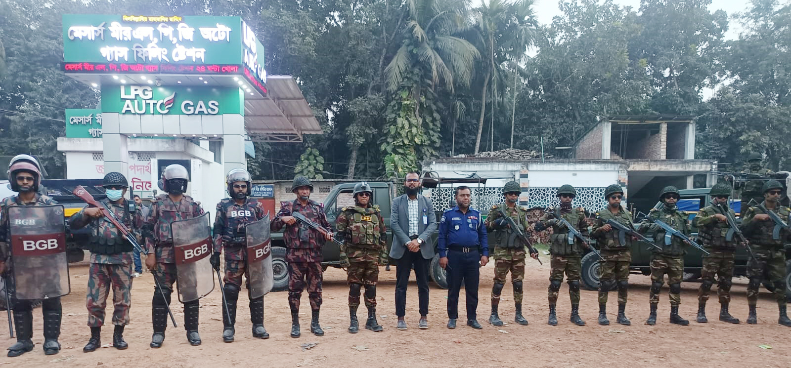 আলমডাঙ্গা ভ্রাম্যমান আদালতে ৮ জনকে ২হাজার টাকা করে ১৬ হাজার টাকা জরিমানা