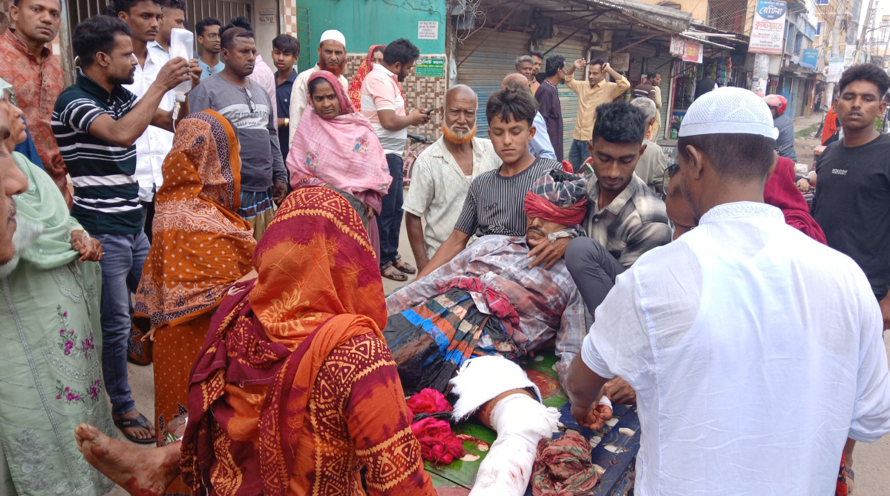 আলমডাঙ্গায় ফেসবুক স্ট্যাটাসকে কেন্দ্র করে সংঘর্ষে যুবক নিহত: সংঘর্ষের খবর শুনে স্টোক করে বৃদ্ধের মৃত্যু