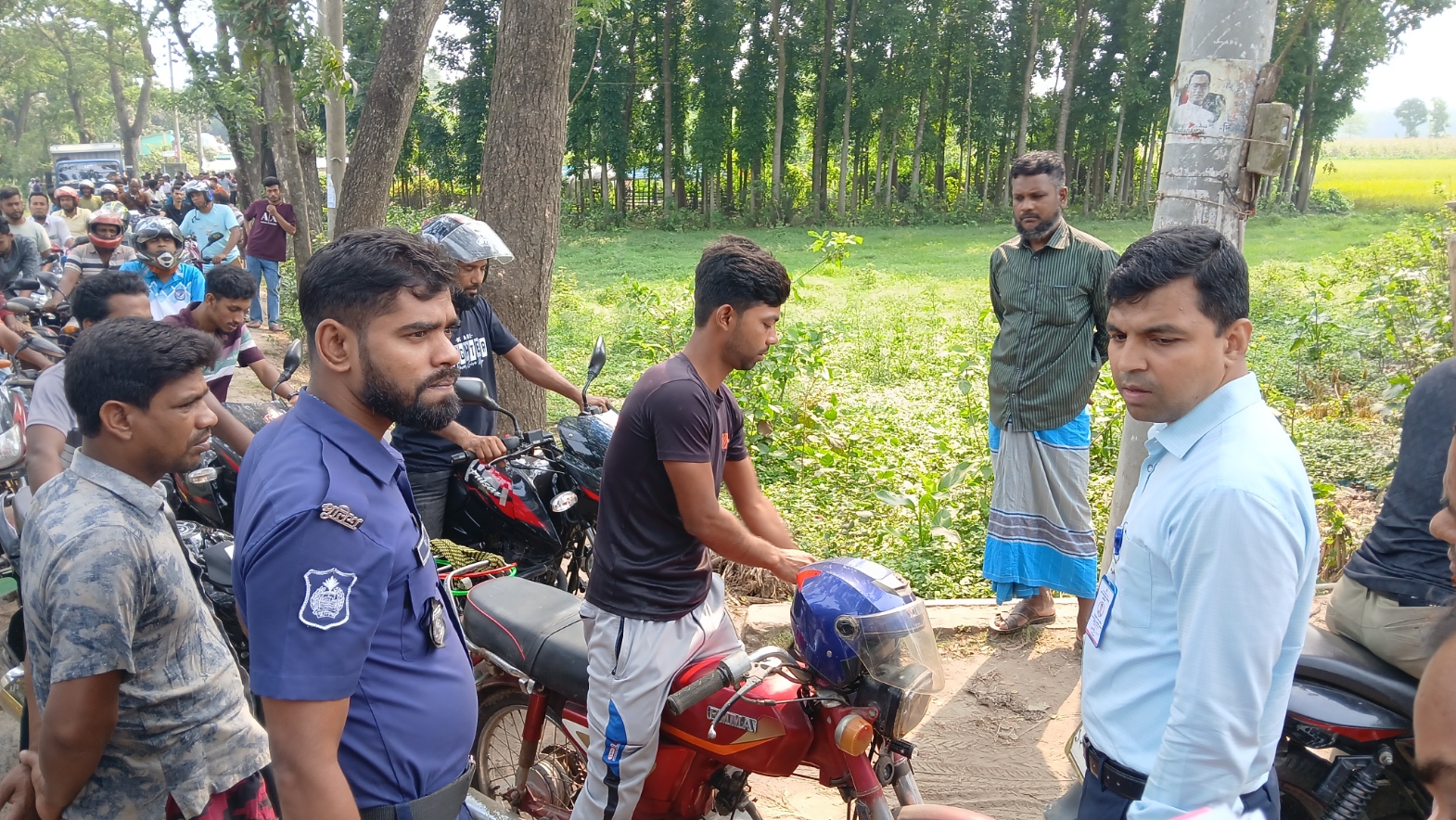 আলমডাঙ্গায় জ্বালানি তেল বিক্রিতে ফিলিং স্টেশনগুলোতে প্রশাসনের নজরদারি