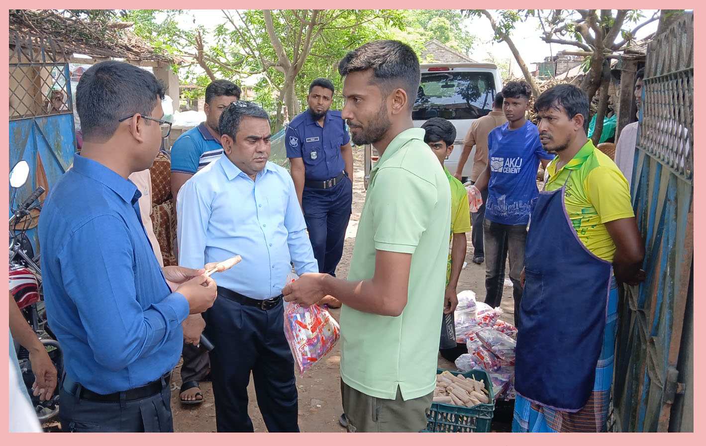 আলমডাঙ্গার লোটাস সুপার আইসক্রিম ফ্যাক্টরিতে ৫০ হাজার জরিমানা ॥ কয়েক লাখ টাকার আইসক্রিম ধংস