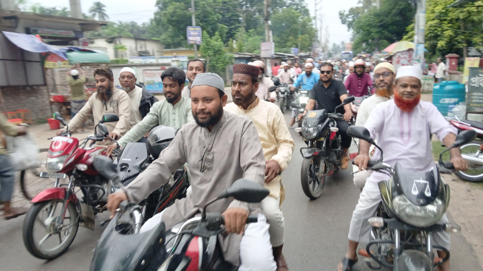 খুলনা বিভাগীয় সমাবেশ উপলক্ষে আলমডাঙ্গায় জামায়াতের স্বাগত র‍্যালি অনুষ্ঠিত