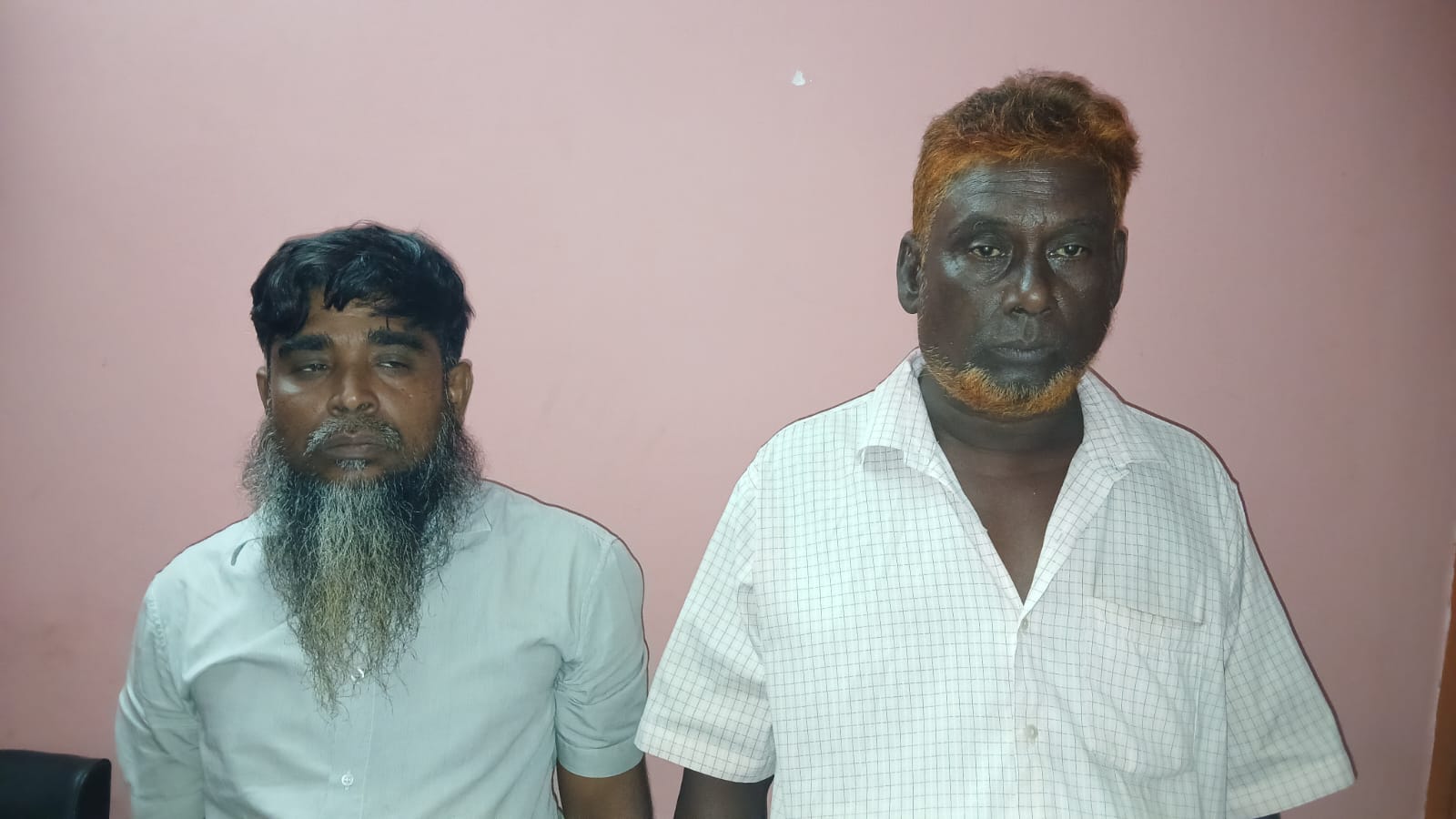 চুয়াডাঙ্গায় ডিসির ভাই পরিচয়ে প্রতারণা: কাজ পাইয়ে দেওয়ার নামে অর্থ আত্মসাৎ, আটক ২