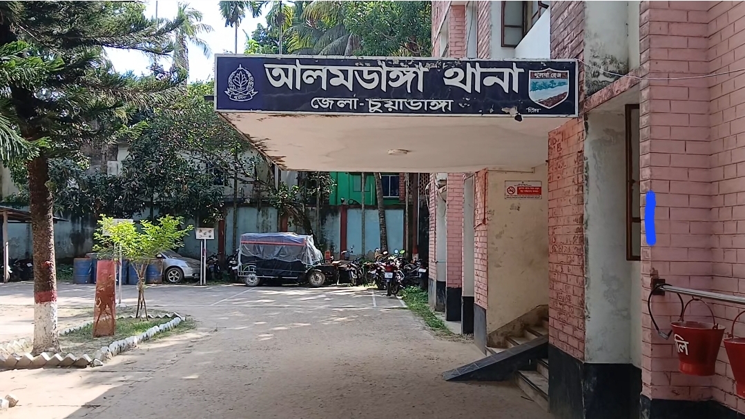আলমডাঙ্গায় দুই পুলিশ সদস‌্যকে লা‌ঞ্চিত ও সরকা‌রি কা‌জে বাঁধা দেওয়ার ঘটনায় ৪ কিশোর আটক