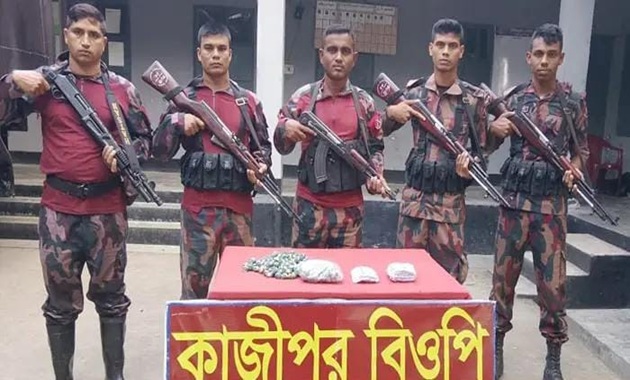 ৩ লাখ ৯৫ হাজার টাকার ভারতীয় মালামাল জব্দ