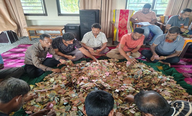 কুষ্টিয়ার লালন আখড়াবাড়ির দানবাক্স খুলতেই মিলল প্রায় সাড়ে ৬ লাখ টাকা