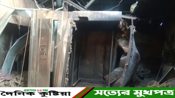প্রধান মিস্ত্রি নিহত, গুরুতর দগ্ধ ২