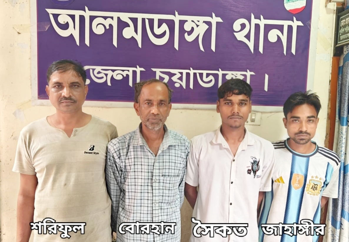 আলমডাঙ্গায় মাদকসেবনকালে নাগদাহ ইউনিয়ন বিএনপির সভাপতি বোরহানসহ চারজন গ্রেফতার : ৫ পিস ট্যাপেন্টাডল উদ্ধার