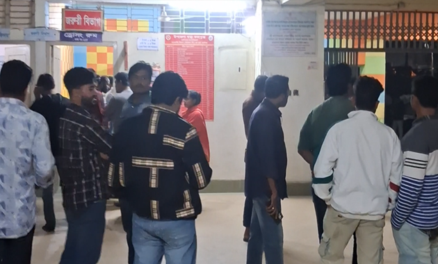 সামাজিক যোগাযোগমাধ্যমে পোস্ট ঘিরে হাতীবান্ধায় জামায়াত-ছাত্রদল সংঘর্ষ, আহত ৩