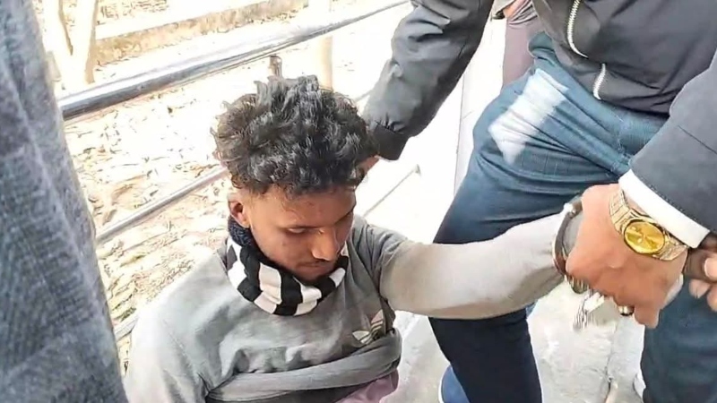 কুষ্টিয়ায় পূর্ব শত্রুতার জেরে চাপাতি হামলা